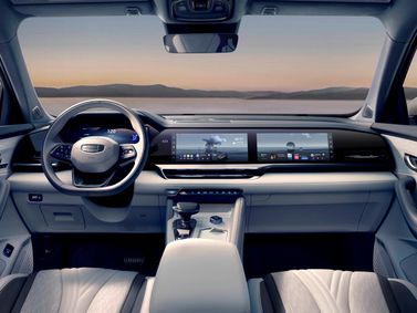 Geely Xingyue L I Рестайлинг, Внедорожник 5 дв. — передняя панель