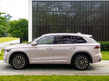 Geely Xingyue L I Рестайлинг, Внедорожник 5 дв. — вид слева
