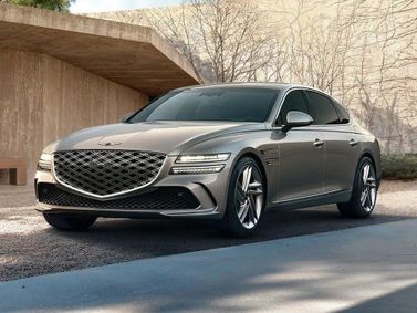 Genesis G80 II Рестайлинг, Седан — вид спереди в три четверти