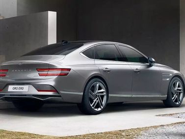 Genesis G80 II Рестайлинг, Седан — вид сзади в три четверти