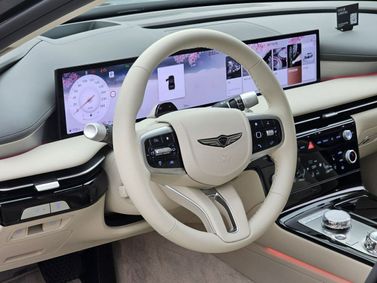 Genesis G80 II Рестайлинг, Седан — место водителя