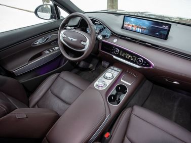 Genesis GV70 I, Внедорожник 5 дв. — место водителя