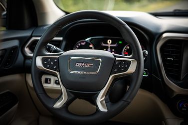 GMC Acadia II Рестайлинг, Внедорожник 5 дв. — рулевое колесо