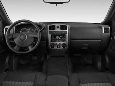 GMC Canyon I، بيك أب بكابينة ونصف — لوحة القيادة