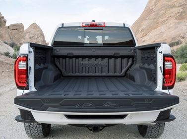 GMC Canyon ثالثاً، بيك أب بكابينة مزدوجة — حجرة الأمتعة