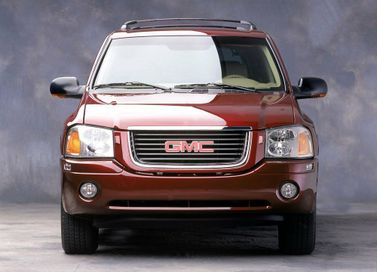 GMC Envoy II (GMT360)، دفع رباعي 5 أبواب — منظر أمامي