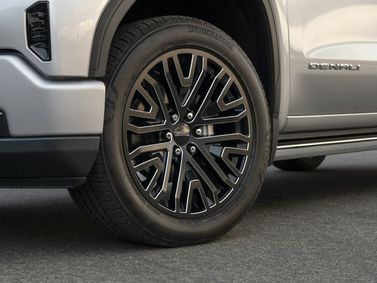 GMC Sierra فيس ليفت IV، بيك أب بكابينة مزدوجة Crew Cab — جنط العجلة