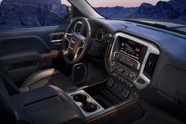 GMC Sierra عملية فيس ليفت III (K2XX)، بيك أب بكابينة مزدوجة Double — منطقة السائق