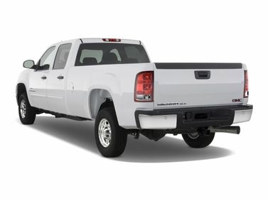 GMC Sierra II (GMT900), Пикап двойная кабина — вид сзади слева