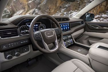 GMC Yukon V، دفع رباعي 5 أبواب XL — منطقة السائق
