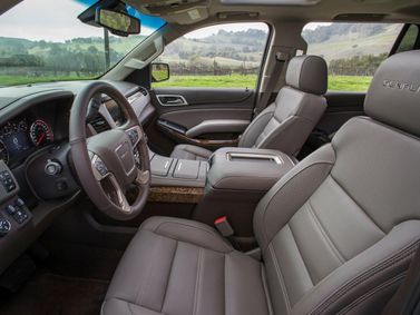 GMC Yukon IV (GMT K2UG)، دفع رباعي 5 أبواب — منطقة السائق
