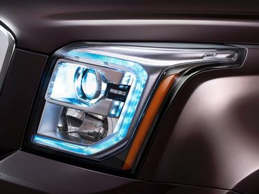 GMC Yukon IV (GMT K2UG)، دفع رباعي 5 أبواب — المصباح الأمامي