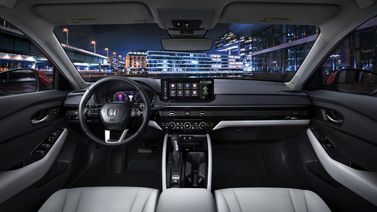 Honda Accord XI, Седан — место водителя