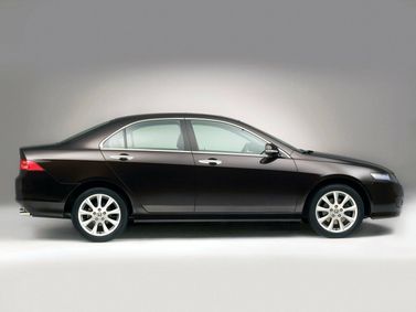 Honda Accord VII Рестайлинг, Седан — вид слева