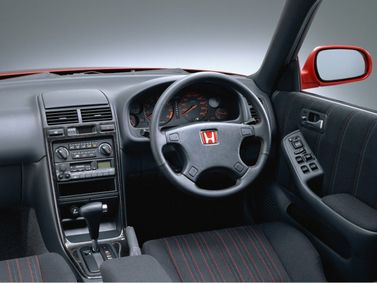 Honda Ascot II (CE), Седан — место водителя