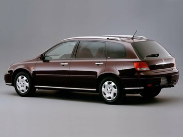 Honda Avancier I, Универсал 5 дв. — вид сзади справа
