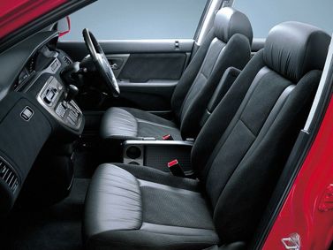 Honda Avancier I Рестайлинг, Универсал 5 дв. — передние сиденья