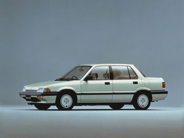 Honda Ballade II, Седан — вид спереди слева