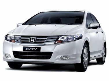Honda City V، سيدان — منظر أمامي أيمن