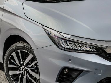 Honda City VII, Хэтчбек 5 дв. — передняя фара
