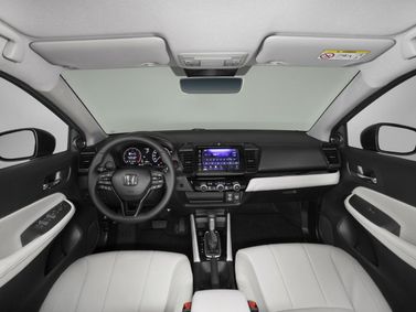 Honda City VII, Седан — передняя панель