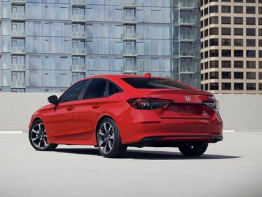 Honda Civic XI Рестайлинг, Седан — вид сзади в три четверти