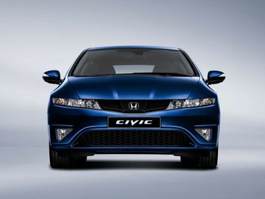 Honda Civic فيس ليفت الثامن، هاتشباك 5 أبواب — منظر أمامي