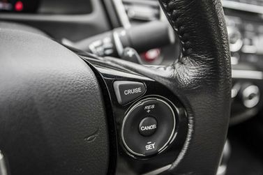 Honda Civic فيس ليفت التاسع، سيدان — عجلة القيادة