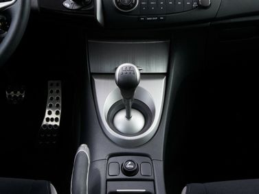 Honda Civic ثامناً، هاتشباك 5 أبواب — محدد ناقل الحركة