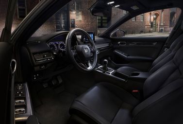 Honda Civic XI, Хэтчбек 5 дв. — общий вид салона