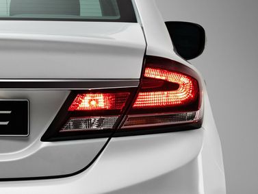 Honda Civic فيس ليفت التاسع، سيدان — المصباح الخلفي