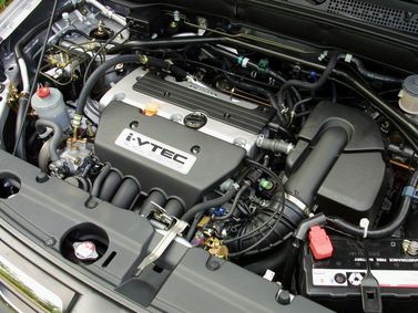 Honda CR-V II, Внедорожник 5 дв. — моторный отсек