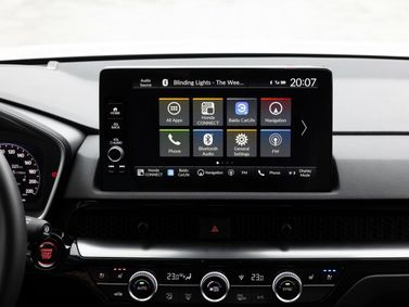 Honda CR-V سادساً، دفع رباعي 5 أبواب — شاشة نظام المعلومات والترفيه