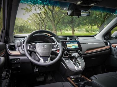 Honda CR-V فيس ليفت V، دفع رباعي 5 أبواب — لوحة القيادة