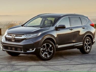 Honda CR-V V, Внедорожник 5 дв. — вид спереди справа