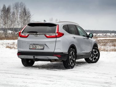 Honda CR-V V, Внедорожник 5 дв. — вид сзади справа