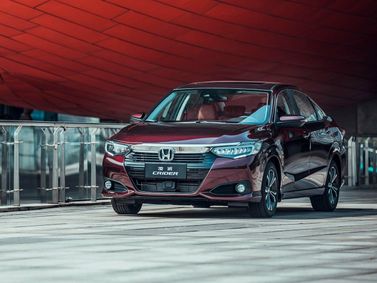 Honda Crider II Рестайлинг, Седан — вид спереди