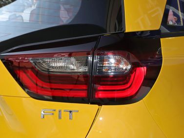 Honda Fit الجزء الرابع: عملية شد الوجه 2، هاتشباك 5 أبواب — المصباح الخلفي