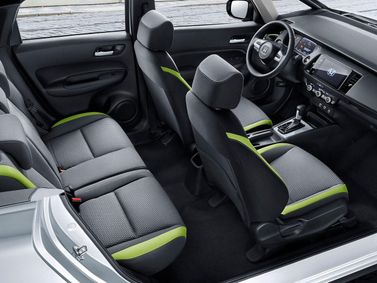 Honda Fit IV Рестайлинг, Хэтчбек 5 дв. Crosstar — общий вид салона
