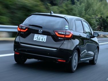 Honda Fit IV, Хэтчбек 5 дв. — вид сзади в три четверти