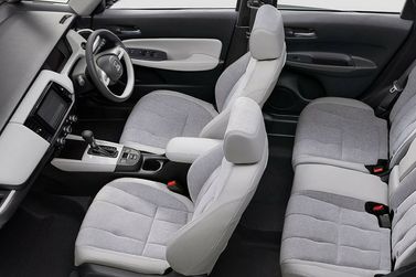 Honda Fit IV Рестайлинг, Хэтчбек 5 дв. — общий вид салона