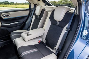 Honda HR-V III Рестайлинг, Внедорожник 5 дв. — задние сиденья