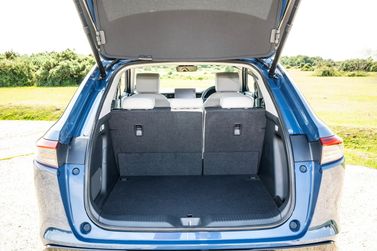 Honda HR-V III Рестайлинг, Внедорожник 5 дв. — багажное отделение
