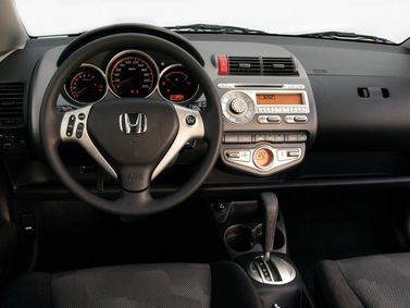 Honda Jazz I Рестайлинг, Хэтчбек 5 дв. — место водителя