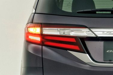 Honda Odyssey V, Минивэн — задний фонарь