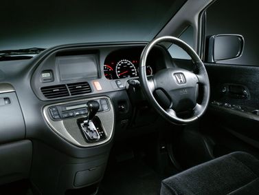 Honda Odyssey II Рестайлинг, Компактвэн — место водителя