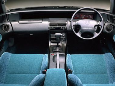 Honda Prelude IV, Купе — передняя панель