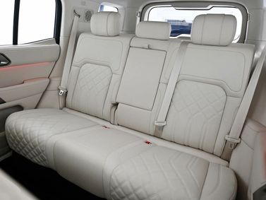 Hongqi G919, Внедорожник 5 дв. — задние сиденья