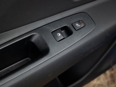 Hyundai Elantra VII (CN7)، سيدان — تفصيل داخلي