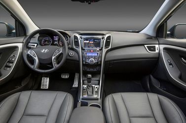 Hyundai Elantra عملية فيس ليفت V (MD)، هاتشباك 5 أبواب GT — منطقة السائق